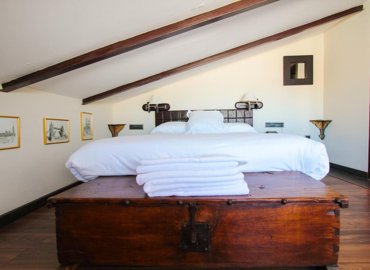 Apartamentos Turisticos Aguas De Viznar Bilik gambar