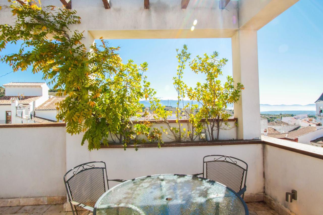 Apartamentos Turisticos Aguas De Viznar Bilik gambar